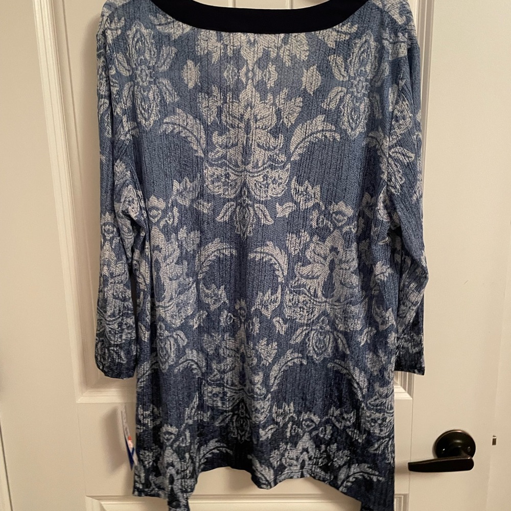 Printed tunic extra large. - Picture 3 of 4